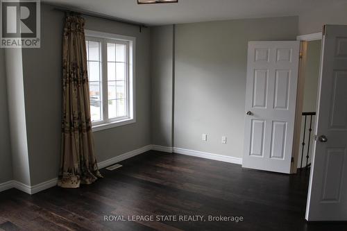 250 Nashville Circle, Hamilton, ON - Indoor Photo Showing Other Room