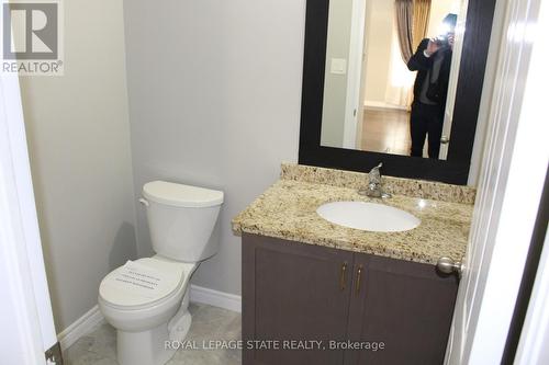 250 Nashville Circle, Hamilton, ON - Indoor Photo Showing Bathroom