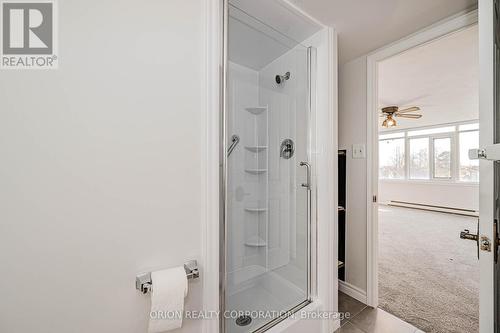 305 - 30 Harrisford Street, Hamilton, ON - Indoor Photo Showing Bathroom