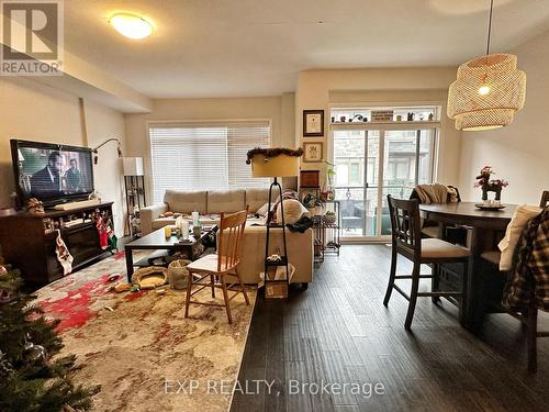 98 - 30 Time Square Boulevard, Hamilton, ON - Indoor Photo Showing Other Room