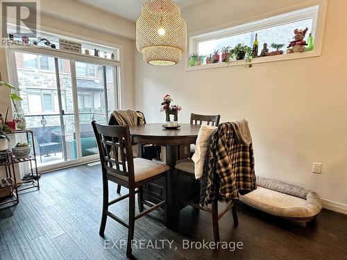 98 - 30 Time Square Boulevard, Hamilton, ON - Indoor Photo Showing Dining Room