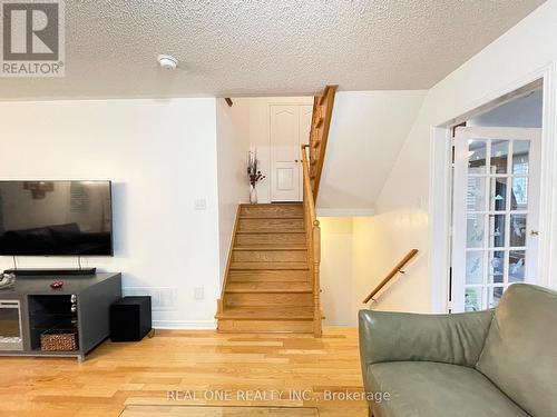 36 Tideland Drive, Brampton, ON - Indoor Photo Showing Living Room