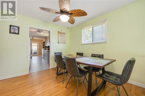 529 Chantel Court, Sarnia, ON - Indoor Photo Showing Dining Room