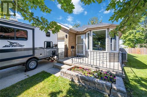 529 Chantel Court, Sarnia, ON - Outdoor