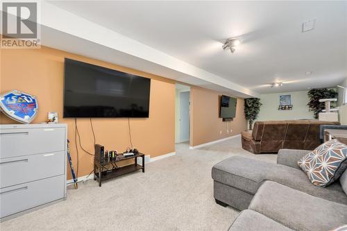 529 Chantel Court, Sarnia, ON - Indoor