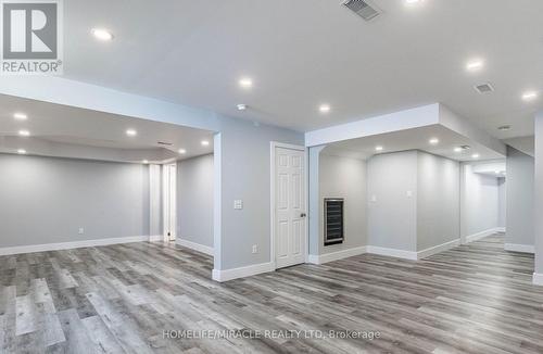 4664 Ray Lane, Burlington, ON - Indoor Photo Showing Other Room