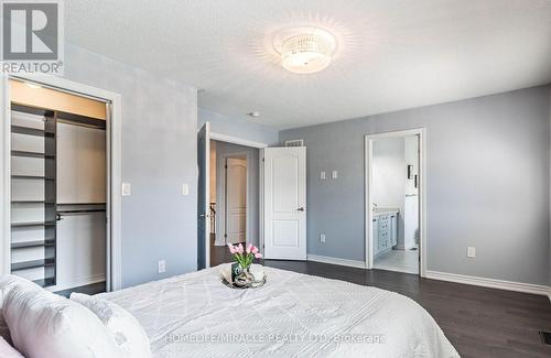 4664 Ray Lane, Burlington, ON - Indoor Photo Showing Bedroom