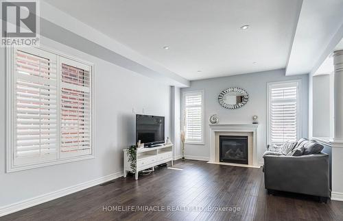 4664 Ray Lane, Burlington, ON - Indoor Photo Showing Living Room With Fireplace