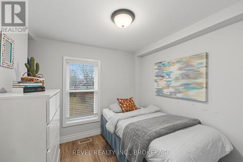 560 Frontenac Street, Kingston (East Of Sir John A. Blvd), ON - Indoor Photo Showing Bedroom