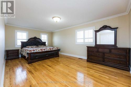 23 Brentcliff Drive, Brampton, ON - Indoor Photo Showing Bedroom