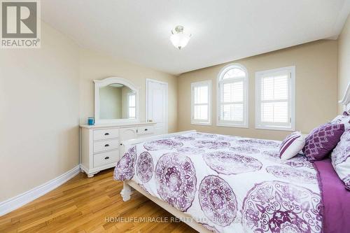 23 Brentcliff Drive, Brampton, ON - Indoor Photo Showing Bedroom