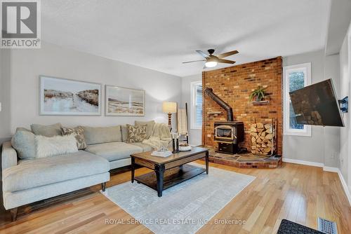 7634 Langstaff Road, Clarington, ON - Indoor Photo Showing Living Room With Fireplace