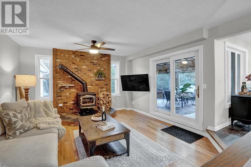 7634 Langstaff Road, Clarington, ON - Indoor Photo Showing Living Room With Fireplace