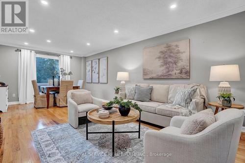 7634 Langstaff Road, Clarington, ON - Indoor Photo Showing Living Room