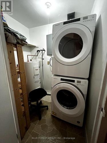 704 - 858 Commissioners Road E, London, ON - Indoor Photo Showing Laundry Room