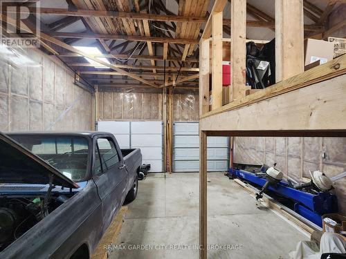 27 Indiana Road W, Haldimand, ON - Indoor