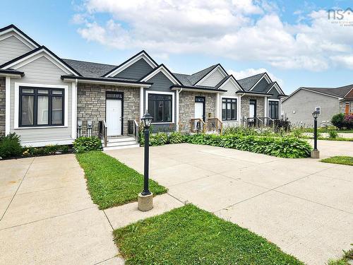 8 Cabernet Court, Timberlea, NS 