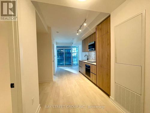 1508 - 127 Broadway Avenue, Toronto, ON - Indoor