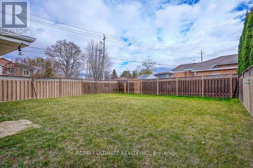 111 Rexleigh Drive, Toronto, ON - Outdoor