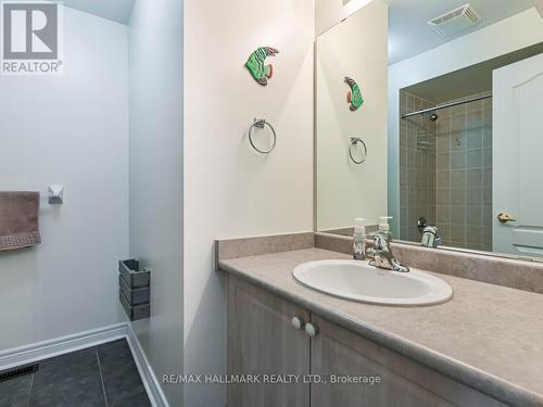 231 Kirkvalley Crescent, Aurora, ON - Indoor Photo Showing Bathroom