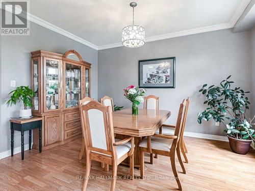 231 Kirkvalley Crescent, Aurora, ON - Indoor Photo Showing Dining Room