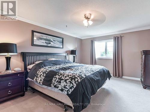 231 Kirkvalley Crescent, Aurora, ON - Indoor Photo Showing Bedroom