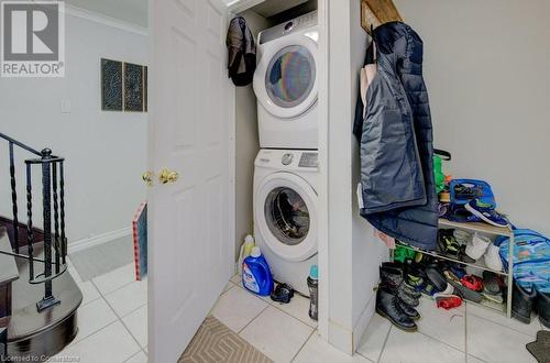 184 Gatewood Road, Kitchener, ON - Indoor Photo Showing Laundry Room