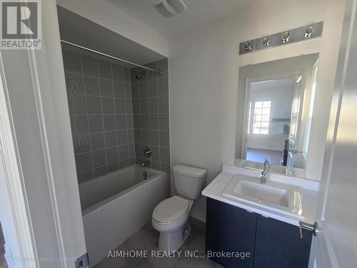 45 Faimira Ave Avenue, Georgina, ON - Indoor Photo Showing Bathroom