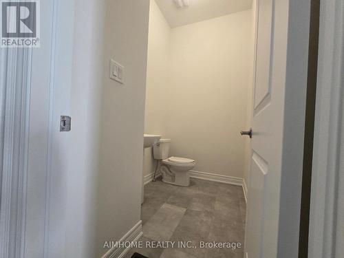 45 Faimira Ave Avenue, Georgina, ON - Indoor Photo Showing Bathroom