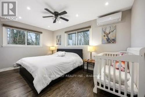 4453 Concession 10, Ramara, ON - Indoor Photo Showing Bedroom