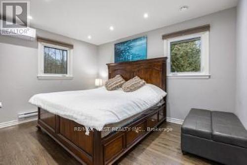 4453 Concession 10, Ramara, ON - Indoor Photo Showing Bedroom