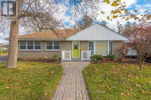 872 Western Avenue, Peterborough (Otonabee), ON - Outdoor With Facade