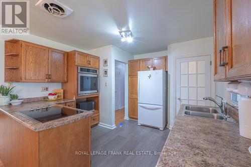 872 Western Avenue, Peterborough (Otonabee), ON - Indoor Photo Showing Kitchen With Double Sink