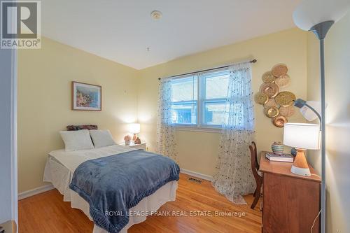 872 Western Avenue, Peterborough (Otonabee), ON - Indoor Photo Showing Bedroom