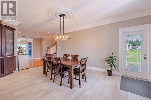 251 Back Line, St. John'S, NL - Indoor Photo Showing Dining Room