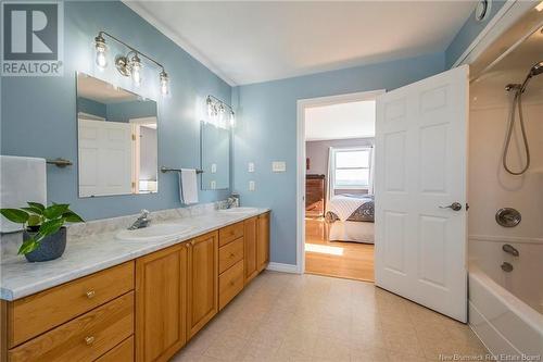 588 Guthrie Road, Bloomfield, NB - Indoor Photo Showing Bathroom