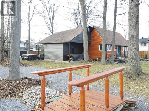 695 Lakeside Road, Fort Erie (334 - Crescent Park), ON - Outdoor