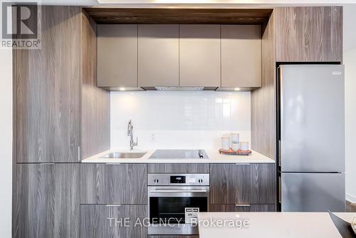 2507 - 130 River Street, Toronto, ON - Indoor Photo Showing Kitchen With Upgraded Kitchen