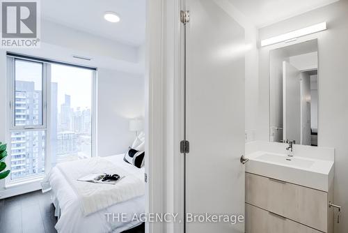 2507 - 130 River Street, Toronto, ON - Indoor Photo Showing Bathroom