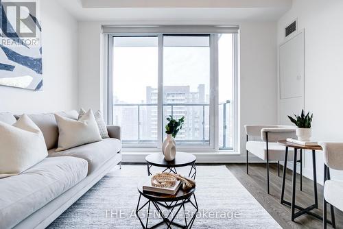 2507 - 130 River Street, Toronto, ON - Indoor Photo Showing Living Room