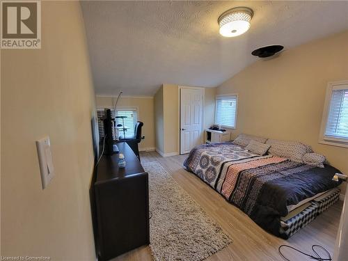 1413 Stoney Creek Road, Caledonia, ON - Indoor Photo Showing Bedroom