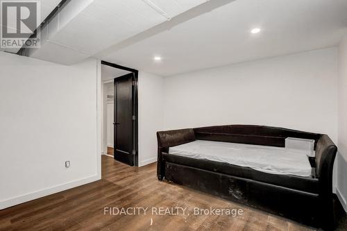 66 Withrow Avenue, Ottawa, ON - Indoor Photo Showing Bedroom