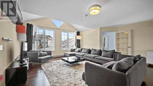 3 Eider Place, Paradise, NL - Indoor Photo Showing Living Room