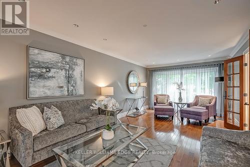 1407 Bayshire Drive, Oakville, ON - Indoor Photo Showing Living Room