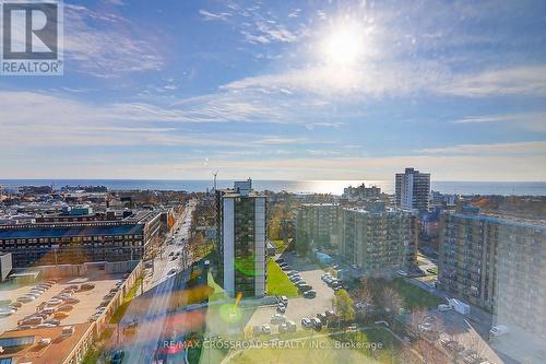 Lph3 - 270 Dufferin Street, Toronto, ON - Outdoor With View