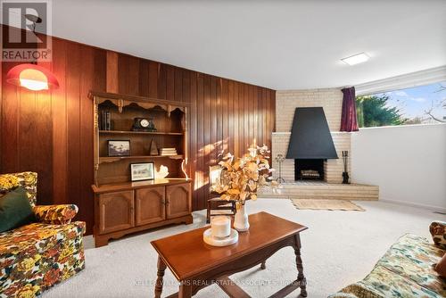 118 West 19Th Street, Hamilton, ON - Indoor Photo Showing Living Room With Fireplace