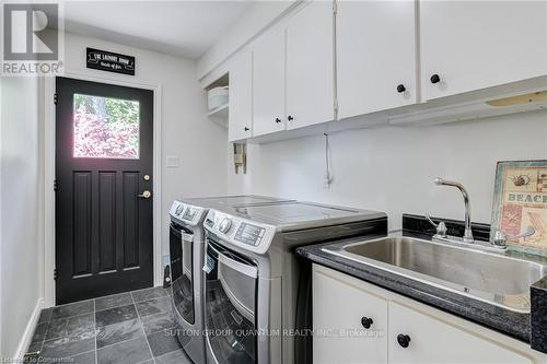 1123 Fair Birch Drive, Mississauga, ON - Indoor Photo Showing Laundry Room