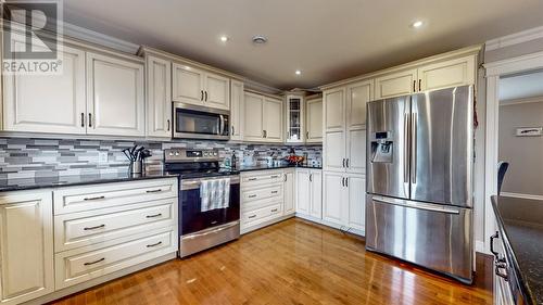 40 Iceland Place, St. John'S, NL - Indoor Photo Showing Kitchen