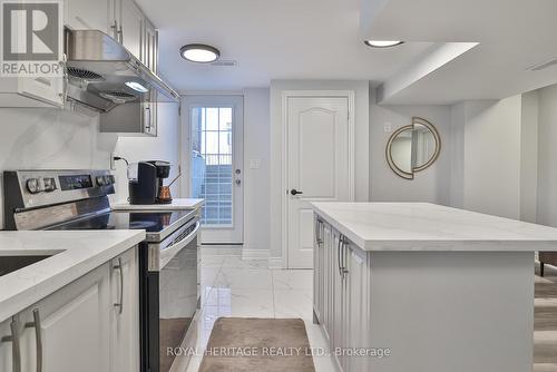 2493 Earl Grey Avenue, Pickering, ON - Indoor Photo Showing Kitchen