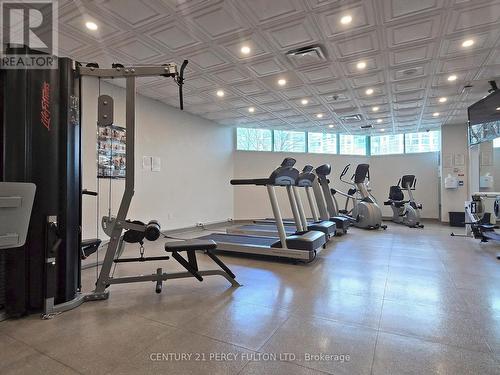 #625 - 7805 Bayview Avenue, Markham, ON - Indoor Photo Showing Gym Room